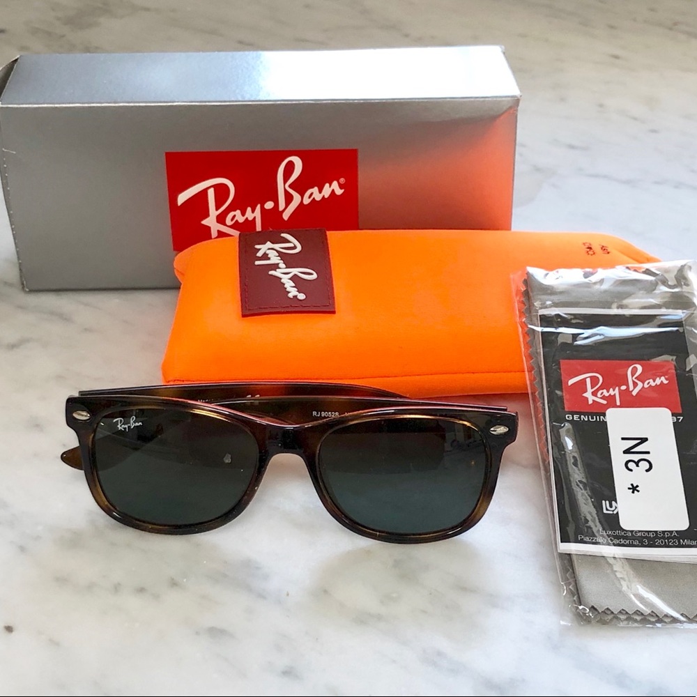 Kids RayBan Wayfarer sunglasses